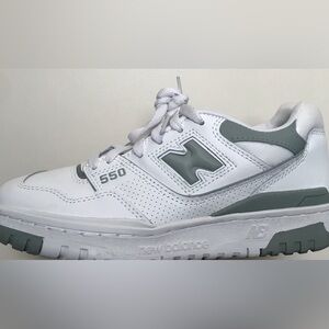 Womens New Balance 550- WH/GRN
